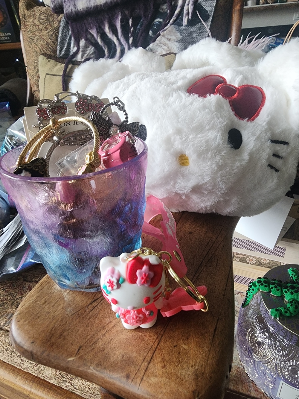 Hello Kitty Plush and Keychain Set - White & Pink
